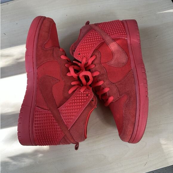 Size 8.5 705433-601 - Nike Dunk CMFT Premium High Red October - Picture 2 of 9